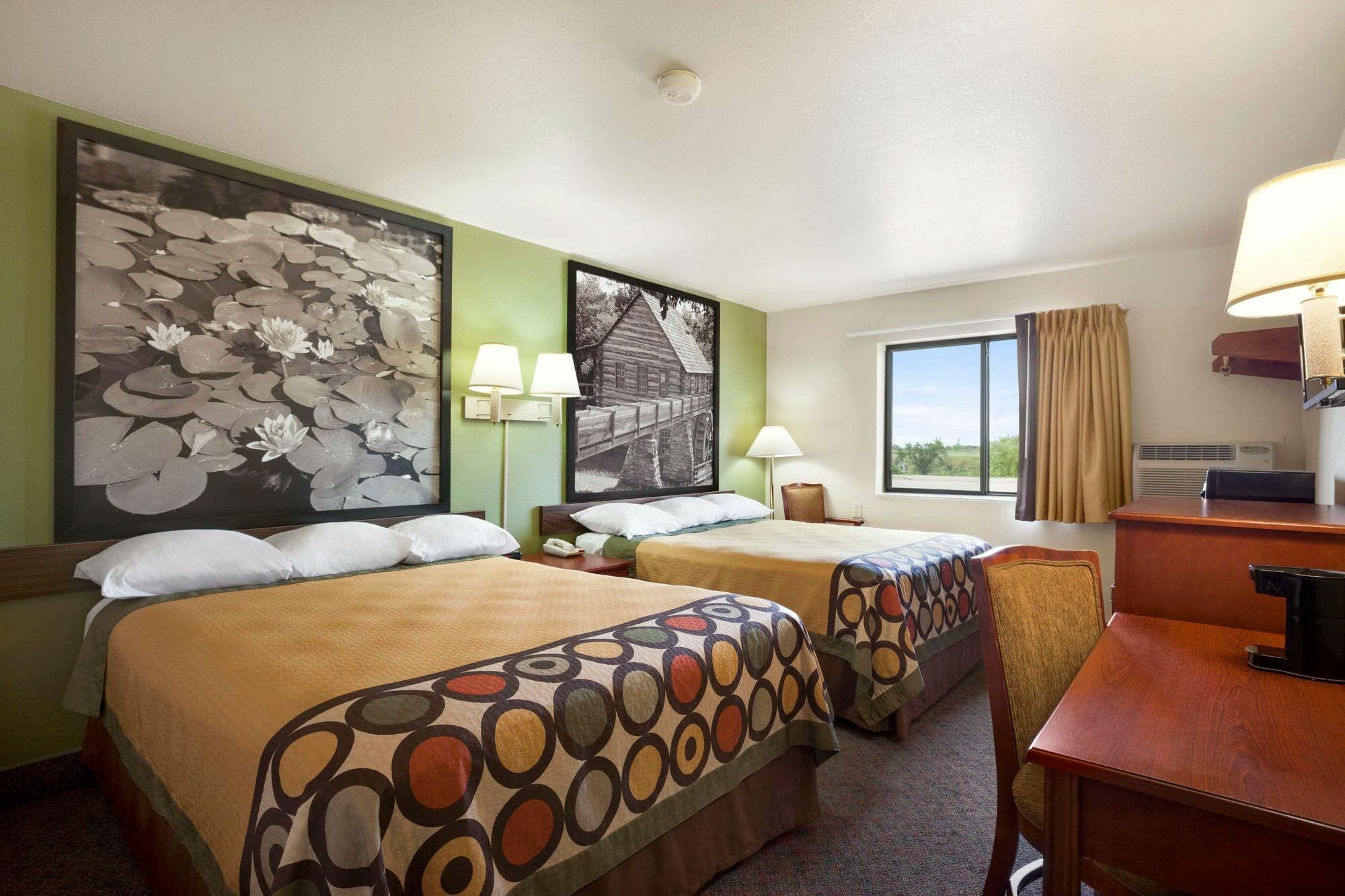 Motel Super 8 By Wyndham Macon Exterior foto